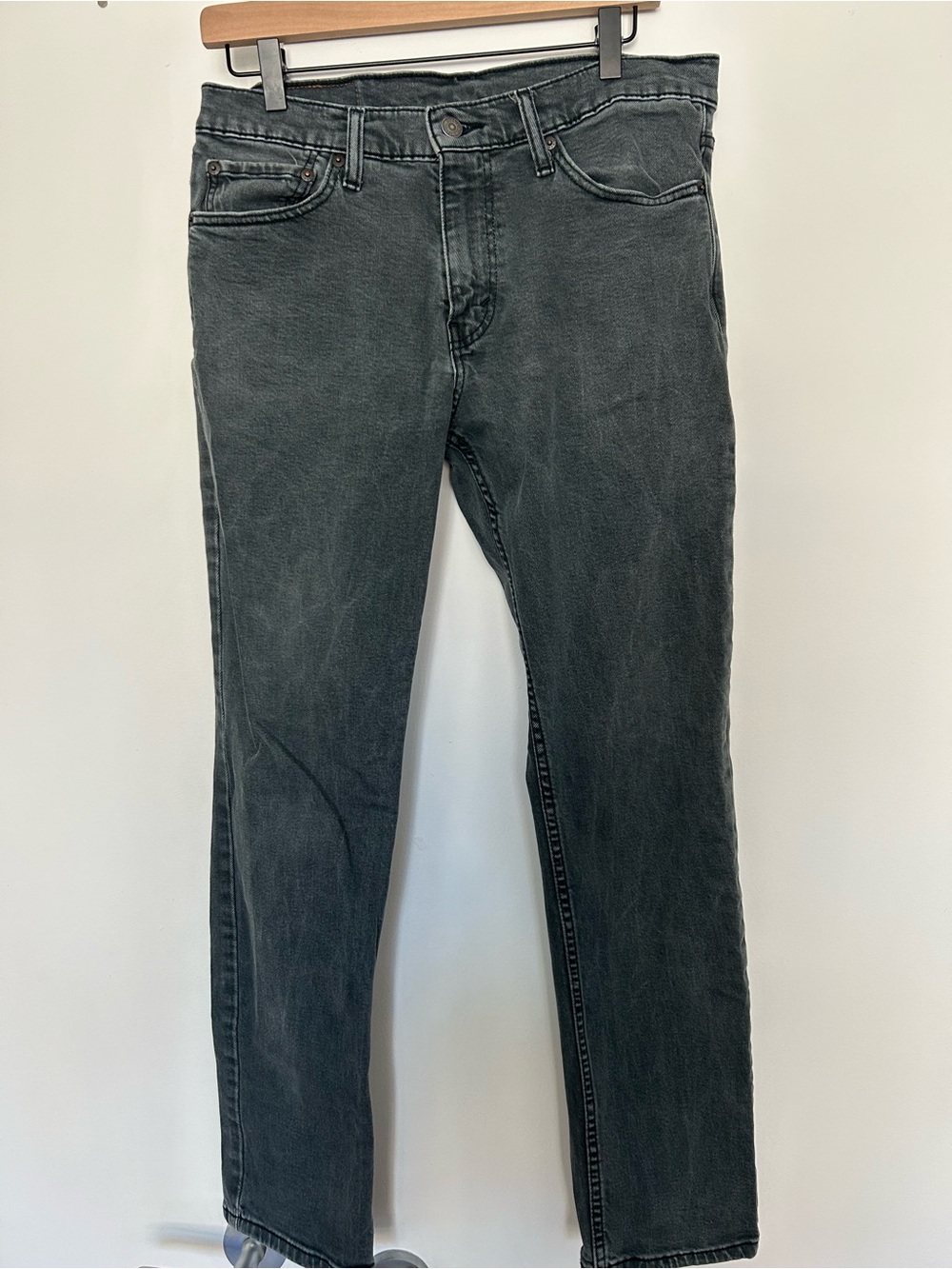 Levi’s Men's Slim Jeans in Charcoal Gray
